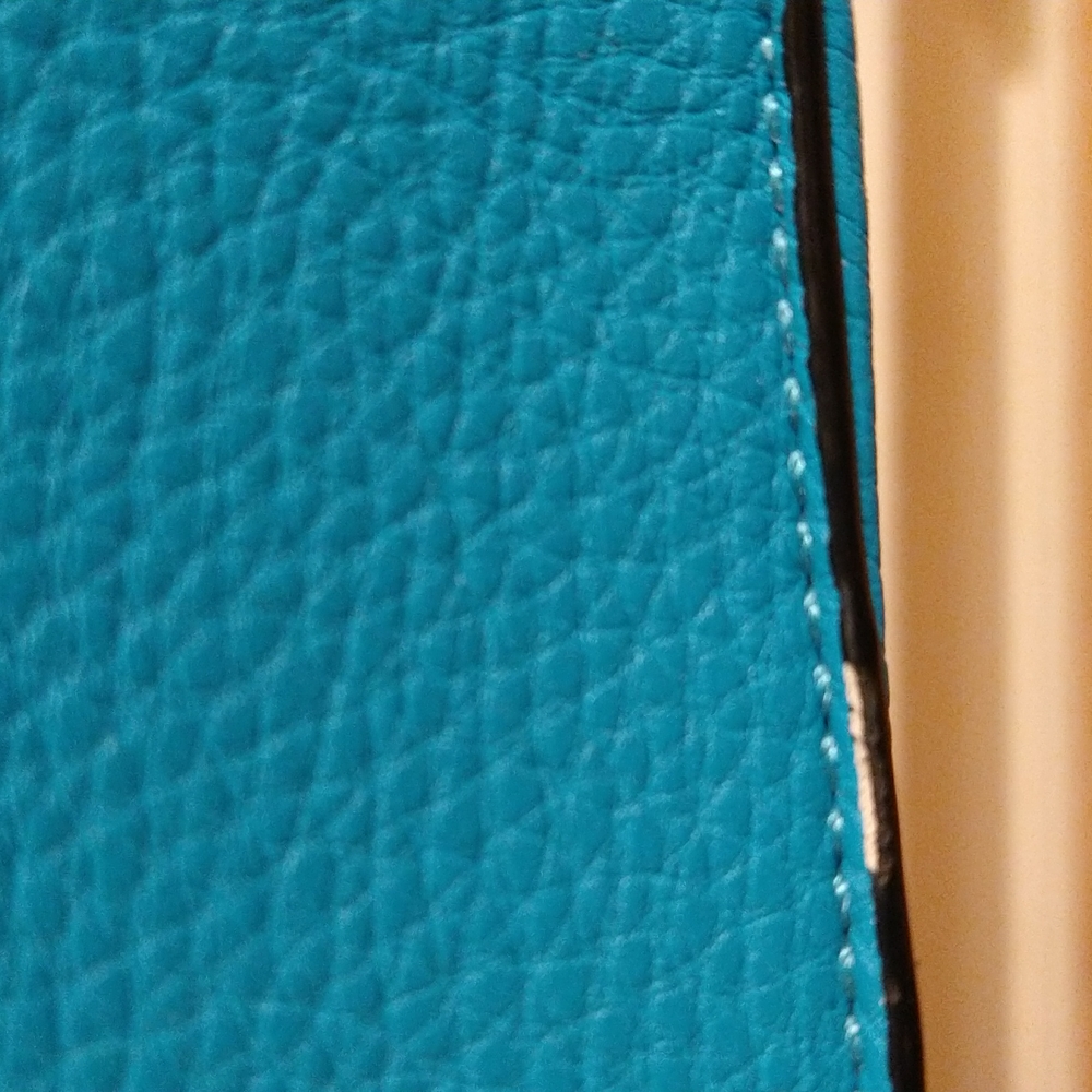 Aqua and black crossbody bag - Picture 10 of 11